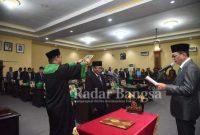 Pelantikan Kiai Ahmad Washil sebagai Anggota PAW dari Fraksi Partai Persatuan Pembangunan (PPP) dilakukan berdasarkan SK Gubernur Jawa Timur sisa masa Bhakti 2019-2024 (Dok Foto IST)