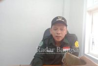 Kepala Desa Padang, Kecamatan Padang, Kabupaten Lumajang, Akhmad Fauji. (Dok Foto Riyaman)