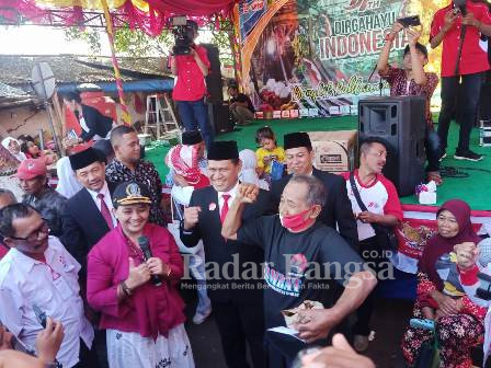 Kemeriahan Komunitas Pasar Sayur Magetan merayakan HUT Kemerdekaan RI ke-77