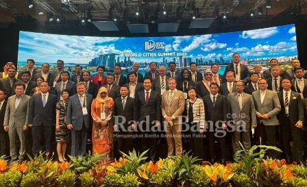  Foto Bersama Sejumlah Walikota Global di Sands Expo and Convention Center di Singapura (IST)