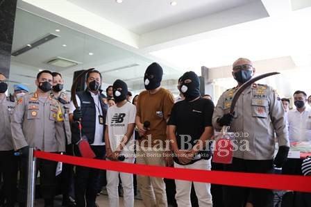 Wakapolda saat memimpin konferensi pers di lobby Mapolda Jateng, Rabu (10/8).