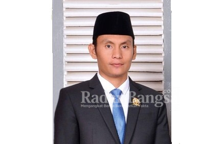  Ketua Fraksi NasDem Hanura Sejahtera  Akis Jasuli 