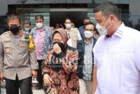 (Tengah) Menteri Sosial Tri Rismaharini  (IST/RadarBangsa)