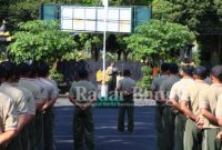  Komandan Kodim 0821 Lumajang, Letkol Czi Gunawan Indra Y.T., S.T., M.M, saat memberikan arahan.