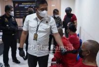  Direktur Reserse Narkoba (Dirresnarkoba) Polda Jateng Kombes Pol Lutfi Martadian saat gelar konferensi  pers di Mapolda Jateng, Kamis siang (15/9)