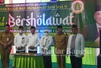 Gubernur Jawa Timur Khofifah Indar Parawansa meresmikan Masjid Nurul Hakam milik SMK N 1 Lamongan, di SMK N 1 Lamongan (18/10) (IST)