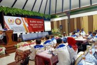 Ketum PBJI Jatim, Dr. Taufiqurahman memberikan sambutan dan pesan kepada peserta raker PBJI Jatim 2022, Minggu 30 Oktober 2022 (Foto : fyw)