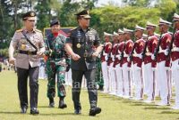 apolri Jenderal Listyo Sigit Prabowo menghadiri upacara Wisuda Prabhatar Akademi TNI dan Akademi Kepolisian (Akpol) Tahun 2022 di Magelang, Jawa Tengah, Senin (31/11/2022).