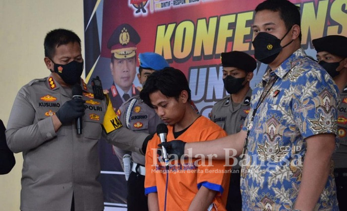 Kapolresta Sidoarjo, Kombes Kusumo Wahyu Bintoro saat konfrensi pers (IST)