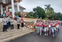 Dinas Kesehatan Kabupaten Tanggamus Provinsi Lampung menggelar kegiatan Jalan Sehat dan Apel Bersama, di Lapangan Pemkab Tanggamus, Kamis (17/11/22) (IST)