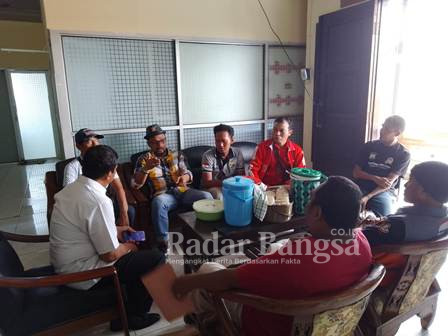  Organisasi Masyarakat (Ormas) dan Lembaga Swadaya Masyarakat (LSM) yang ada di Lamongan yang tergabung dalam Aliansi Masyarakat Lamongan 