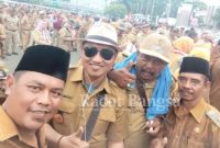  Kepala desa Bondoyudo, Kecamatan Sukodono, Edi Hariyanto, yang didapuk sebagai koordinator aksi damai, saat di Jakarta, Selasa (17/1). (Dok Kades Bondoyudo,  for Riyaman/RB)