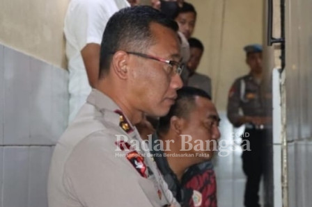 Kapolres Tanggamus, AKBP Siswara Hadi Chandra saat memeriksa semua tahanan, Minggu, 15/01/2023.(dok Humas for RadarBangsa.co.id)
