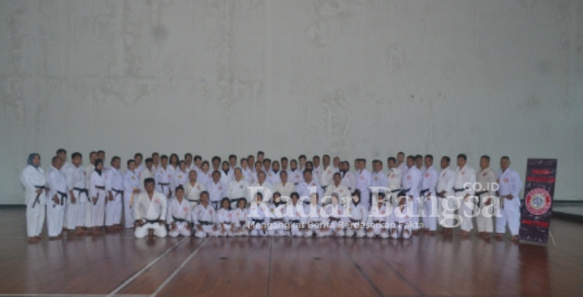 Latihan Bersama Karateka Gabdika Shito Ryu Kai Indonesia Jawa Tengah (Dok Foto:Oki Rinenggo Basuki)