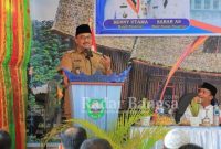Benny Utama, Bupati Pasaman sedang berikan arahan pada Musrenbang kecamatan (Dok Yulia)