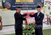 Pisah Sambut Kepala SMPN 1 Ngancar, dari Bagus Dwi Djajanto, S.Pd., M.Si kepada Mujianto, S.Pd (foto: Rurin)