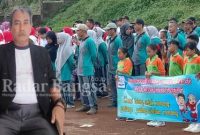 Ketua Koordinator Wilayah Satuan Pelayanan Pendidikan Dasar Kecamatan Cikadu Maskar Ruhendi, S.Pd, M.M.Pd, saat menyampaikan kegiatan di ruang kerjanya. (Dok photo RadarBangsa.co.id/AE Naaution)