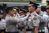  Kegiatan serah terima jabatan Kasat Narkoba Polres Lumajang, AKP. Ernowo, S.H, kepada AKP. Ari Hartono, Kamis (2/2/2023). (Dok Humas Polres Lumajang, for Riyaman)