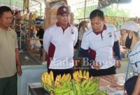 Polresta survai pasar jelang ramadhan ,jum at (17/2) di pasar sono (Foto : Rino Tutuko)