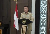 Kepala Dinas BKPSDM Lamongan Shodikin saat membuka seminar yang mengambil tema 