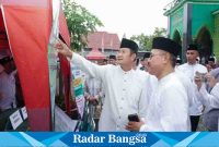 Bupati saat melangsungkan safari Ramadhan pertama di Masjid Baiturrahman Desa Blawirejo Kecamatan Kedungpring, Selasa (28/3) (Dok Pemkab)