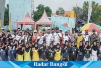 Bupati Lamongan Yuhronur Efendi saat membuka Lamongan Beach Volleyball Championship, Minggu (19/3) di Lamongan Sport CenteR, (Dok RB)