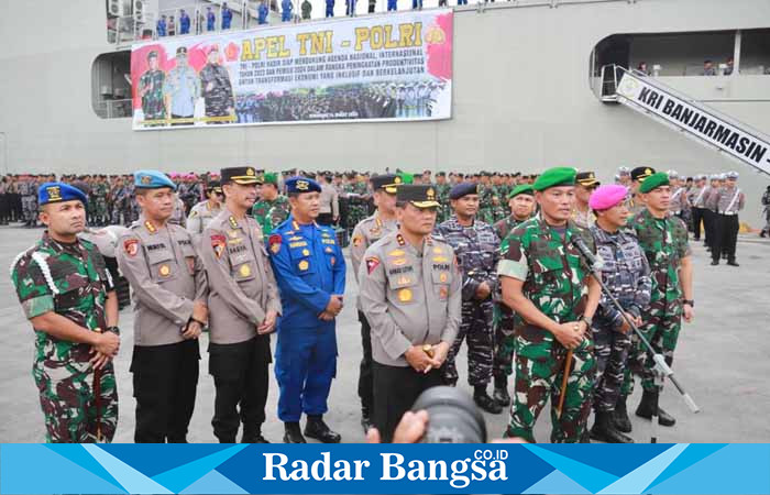 Kapolda Jawa Tengah Irjen Pol Ahmad Luthfi memimpin apel bersama TNI - Polri Jawa Tengah tahun 2023 yang dilaksanakan di dermaga TNI Angkatan Laut Semarang, Rabu pagi (15/3/2023) (Dok humas Polda Jateng for RadarBangsa)