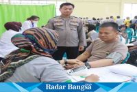 Kapolresta melakukan tes kesehatan, Jum'at (17/3)  di Gedung Polresta (Foto: Rino Tutuko )
