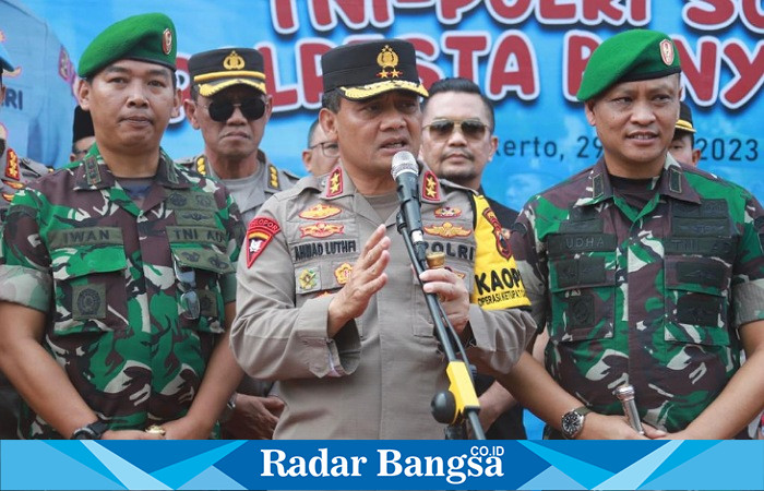 Kapolda Jawa Tengah bersama unsur pimpinan TNI Polri saat beangkatkan peserta balik mudi. pukul 09.00 WIB, di Gor Satria Purwokerto, Sabtu (29/3/24). (Dok foto Polda Jateng for Bandi)
