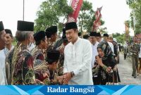 Bupati Lamongan Yuhronur Efendi saat Safari Ramadan 1444 H, di Masjid Nurul Huda Desa Duduk Lor, Kecamatan Glagah, Kabupaten Lamongan, Senin (10/4). (Dok foto Pemkab for RadarBangsa.co.id))