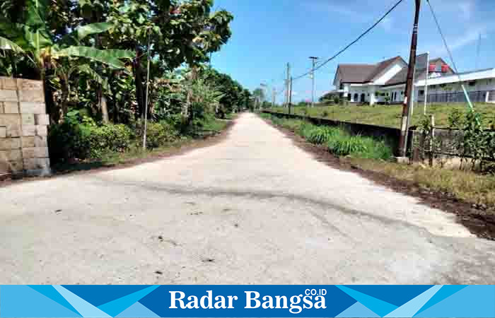 Pembangunan Rabat Beton di Dusun Dimong Desa Dimong (Dok foto Wito/RadarBangsa.co.id)