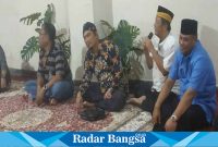 DPR RI duduk bareng dangan Wartawan dan LSM ,Minggu (16/4) di Sugiwaras Candi (Foto : Rino Tutuko )