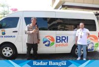 Polresta dapat bantuan satu unik mobil dari BRI ,Jum at (14/4) di Polresta (Foto : Rino Tutuko )