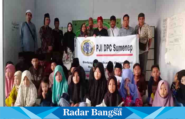 PJI Sumenep gelar kegiatan pamungkas sosial Ramadhan dengan berbagi bersama 60 anak yatim di yayasan Ar-Raudlatul Iman desa Pinggirpapas, Kecamatan Kalianget. Kamis, (20/04/2023). (Dok Foto PJI)