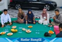 Ketua Dewan menerima tamu dari para Guru P3K ,Minggu (7/5) di Puri (Foto : Radarbangsa)