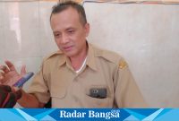 Kepala Desa Pulo, Jasadi, ketika dikonfirmasi Radarbangsa.co.id di ruang kerjanya, Senin (8/5).