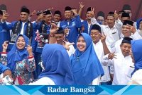 Para Bacaleg bersama kader dan simpatisan PAN selanjutnya bergoyang bersama (foto: Hikam)