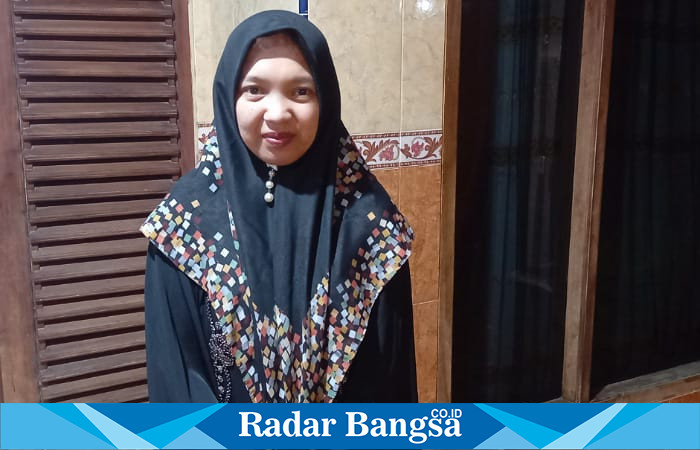 Yenny Dwi Rachmawati, SE, Ketua DPC Partai NasDem Kecamatan Ringinrejo, yang juga Bacaleg Dapil 5 Kabupaten Kediri (foto:  Hikam)