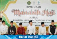 Pemerintah Kabupaten Lamongan berikan pelatihan manasik haji kepada 1626 jamaah haji, Minggu (14/5) di Masjid Namira Lamongan. (Dok foto pemkab for RadarBangsa.co.id)