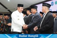 Bupati Lamongan Yuhronur Efendi