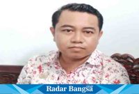  Camat Yosowilangun, Agni Asmara Megatrah, ketika diwawancarai Radarbangsa.co.id saat berkunjung ke Desa Munder, Kamis (4/5). (Dok Riyaman/Radarbangsa.co.id)