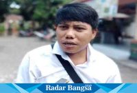 Kepala desa Tempeh Kidul, Sunjoto ketika dikonfirmasi, Rabu (3/5). (Dok Riyaman/Radarbangsa.co.id).