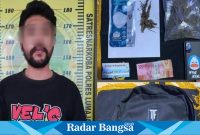 Terduga Pelaku inisial 'AMN' (30) asal Jalan Kapten Jama'ari, Desa Tempeh Tengah, Kecamatan Tempeh, yang diamankan satuan reserse narkoba (Satresnarkoba) Polres Lumajang di kediamannya, Selasa (23/5/2023). (Dok Humas Polres Lumajang, for Riyaman).