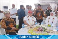 Bupati Bondowoso Drs. KH. Salwa Arifin menghadiri peluncuran Platform Kemitraan Sosial Socio Forest bersama Gubernur Jawa Timur, Perum Perhutani dan Kementerian BUMN dan KLHK di Kampung Kopi Kluncing, Desa Sukorejo, Kecamatan Sumberwringin, Bondowoso pada Jum'at, (16/7/2023).