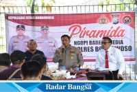  Kapolres Bondowoso AKBP Bimo Ariyanto, SH. S.I.K, ngopi bareng bersama awak media bertempat di Cafe 07 (Dok foto Sukri/RadarBangsa.co.id)