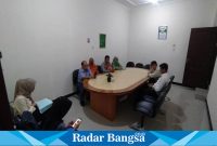 Jalannya mediasi perkara perdata PMH antara PT. Prodina Jawara Group melawan BRI Cabang Gresik dan Asuransi BRINS Cabang Surabaya di PN Gresik, Senin 5 Juni 2023 (Foto : Dok Pribadi Dian Ayu Paramita)