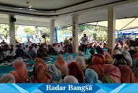 Yasinan dan Doa bersama atas keberangkatan Bupati Lahat Cik Ujang bersama Ny Lidya Wati Cik Ujang,Bertempat di Pendopoan rumah dinas Bupati Lahat, di jalan Kolonel Burlian Kelurahan Bandar Jaya Lahat, Sumatera Selatan. Senin (12-6-2023).  