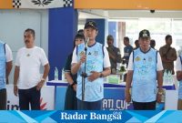  Bupati Lamongan, Yuhronur Efendi, saat membuka ajang kompetisi bola basket, (Dok foto IST)