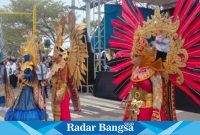 Berbagai Komunitas Masyarakat tunjukan Kreativitas dan potensi a di Carnaval Budaya Kabupaten Pringsewu, Kamis 22/06/2023.( Dok.DRM/Radar Bangsa)