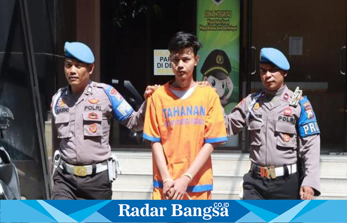 Polisi amankan pelaku kekerasan ,Rabu (14/6) di polresta (Foto : Rino Tutuko)